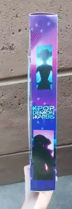 Lot de 3 Poupees Demon Hunters avec Music, neuf dans leur boite